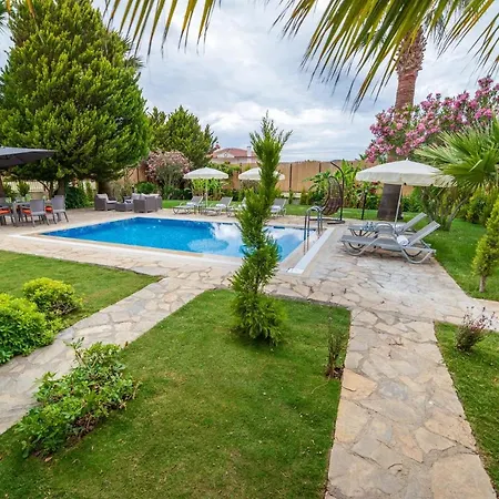 Villa Palmiye Villa *